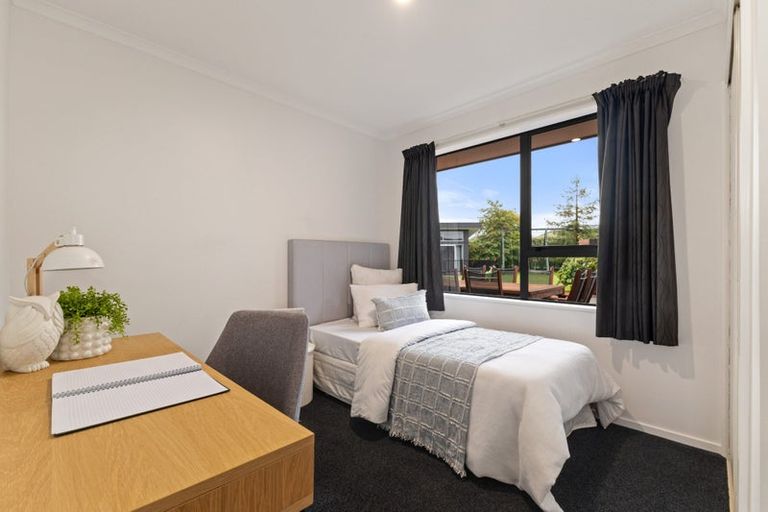 Photo of property in 29 Waterbridge Way, Rolleston, 7614