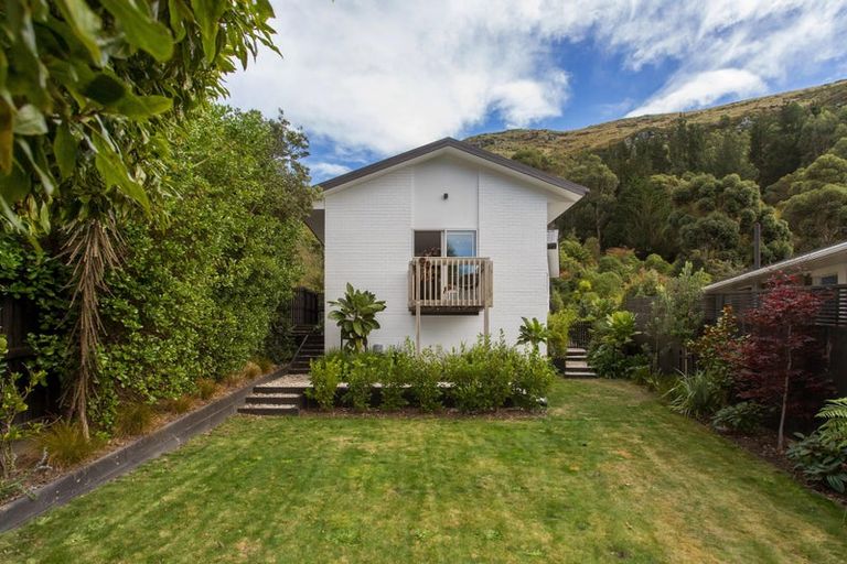 Photo of property in 10 Finnsarby Place, Sumner, Christchurch, 8081
