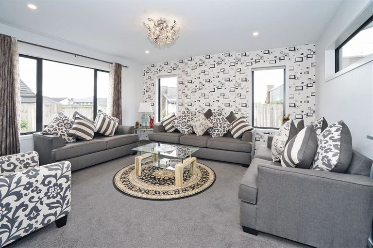 Photo of property in 10 Kemble Place, Flagstaff, Hamilton, 3210