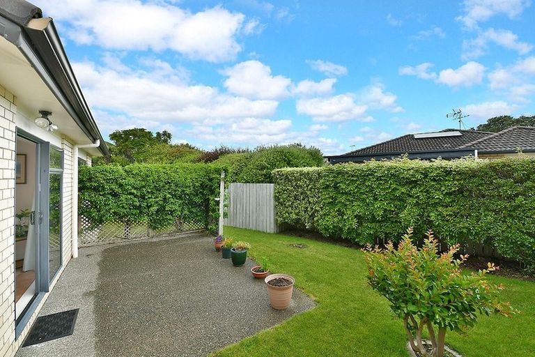 Photo of property in 12 Francis Skinner Place, Orewa, 0931