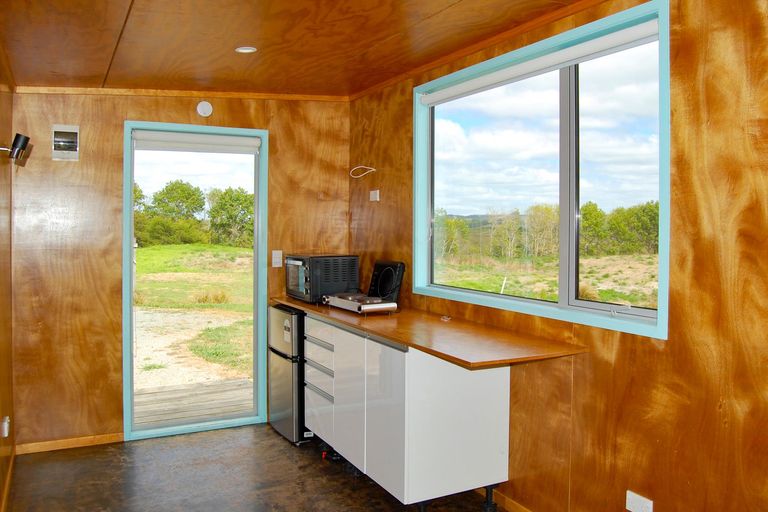 Photo of property in 306 Oneriri Road, Kaiwaka, 0573