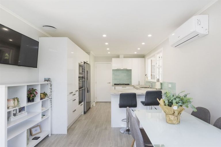 Photo of property in 23 Redwood Grove, Hokowhitu, Palmerston North, 4410