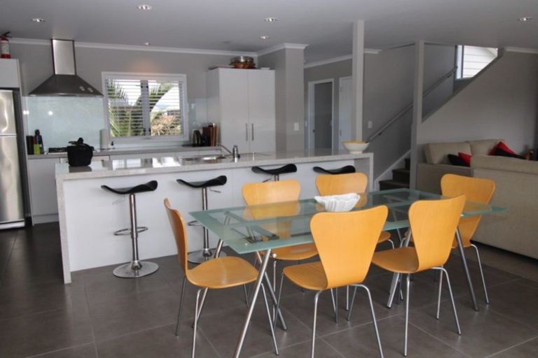 Photo of property in 126 Puka Crescent, Matarangi, Whitianga, 3592