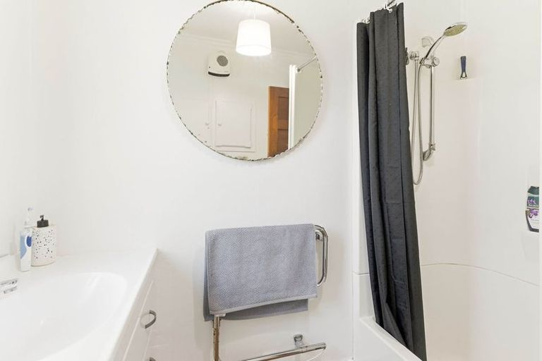 Photo of property in 38 Ryehill Street, Calton Hill, Dunedin, 9012