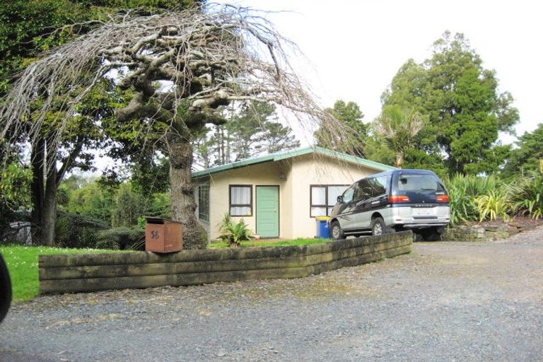 Photo of property in 38 Bush Road, Waiatarua, Auckland, 0604