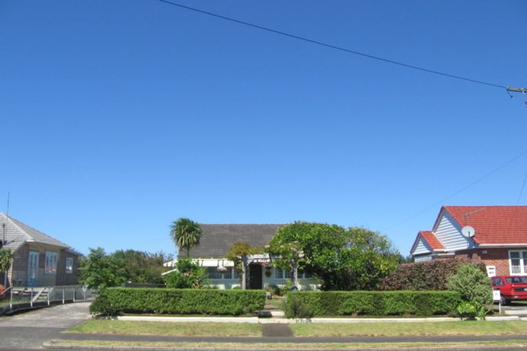 Photo of property in 22 Jellicoe Street, Otahuhu, Auckland, 1062