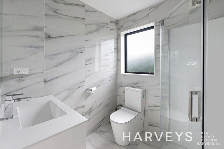 Photo of property in 71a Fruitvale Road, New Lynn, Auckland, 0600