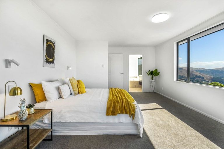 Photo of property in 5 Plains View, Mount Pleasant, Christchurch, 8081