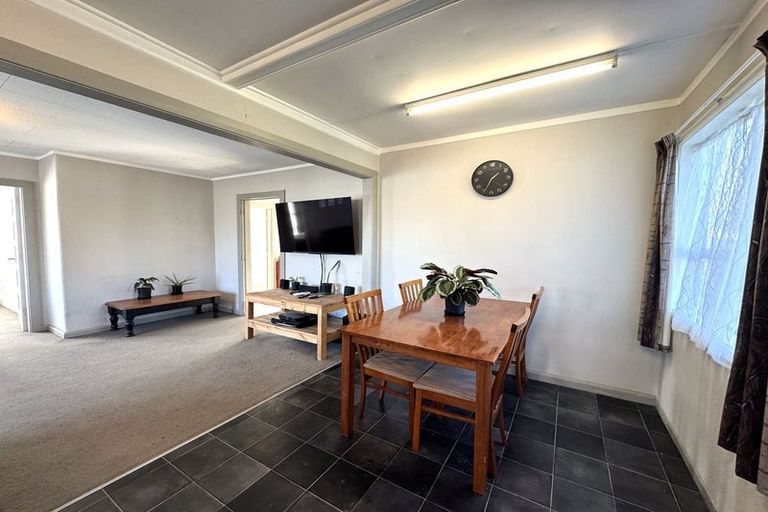 Photo of property in 2 Springfield Street, Balclutha, 9230