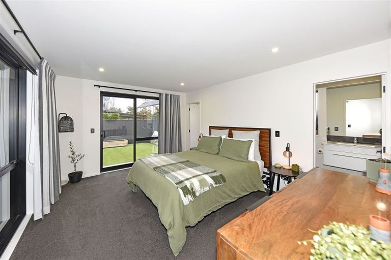 Photo of property in 10 Ruston Lane, Halswell, Christchurch, 8025