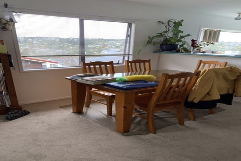 Photo of property in 1/8 Witheford Drive, Bayview, Auckland, 0629