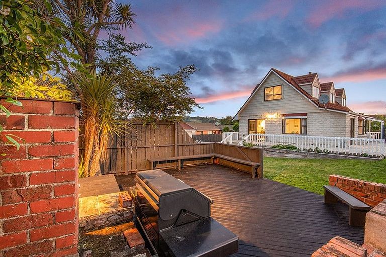 Photo of property in 75 Walton Park Avenue, Fairfield, Dunedin, 9018