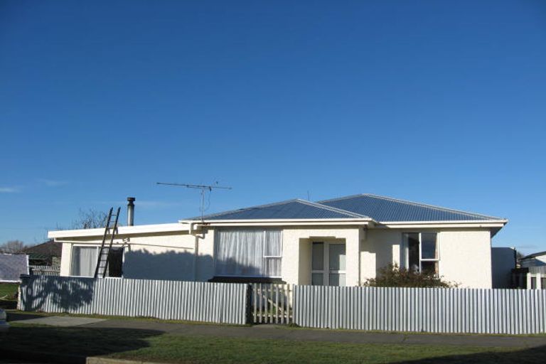 Photo of property in 157 Newcastle Street, Windsor, Invercargill, 9810
