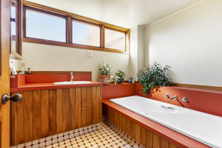 Photo of property in 36 Mayall Avenue, Beach Haven, Auckland, 0626