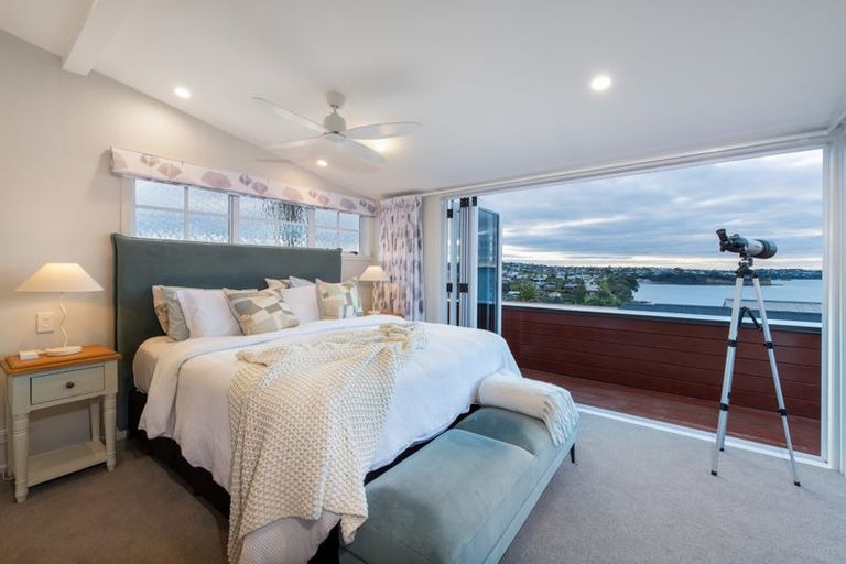 Photo of property in 147 Churchill Road, Rothesay Bay, Auckland, 0630