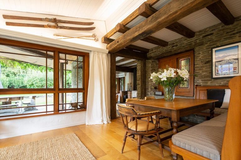 Photo of property in 11 Arrowtown-lake Hayes Road, Lake Hayes, Queenstown, 9371