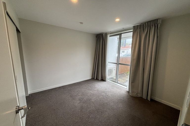 Photo of property in The Altair, 10/120 Rintoul Street, Newtown, Wellington, 6021