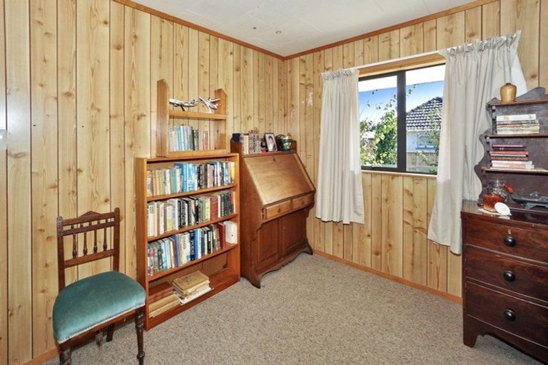 Photo of property in 28 Princess Street, Te Puke, 3119