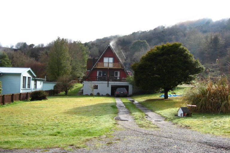 Photo of property in 2 Munson Street, Reefton, 7830