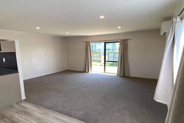 Photo of property in 1/61 Templeton Place, Clendon Park, Auckland, 2103