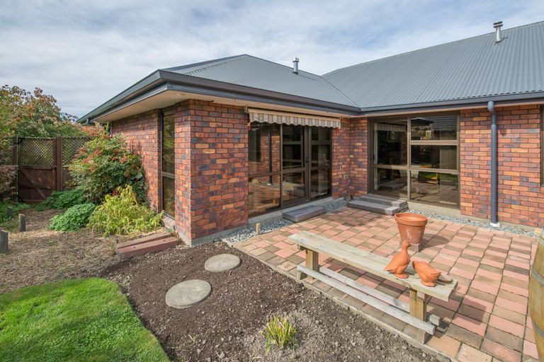 Photo of property in 3 Chartwell Close, Rangiora, 7400