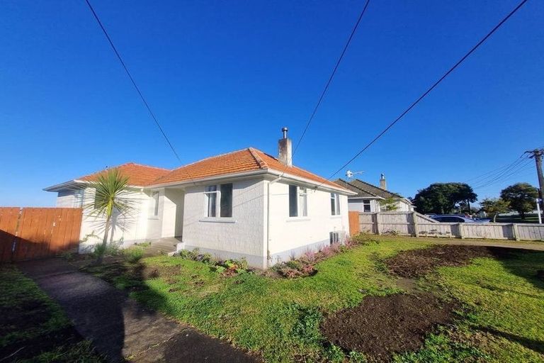 Photo of property in 25 Akatea Street, Gonville, Whanganui, 4501