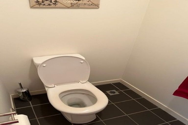 Photo of property in Montreaux, 164 The Terrace, Wellington Central, Wellington, 6011