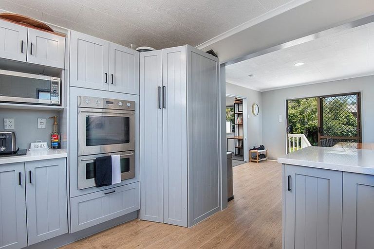 Photo of property in 75 Walton Park Avenue, Fairfield, Dunedin, 9018