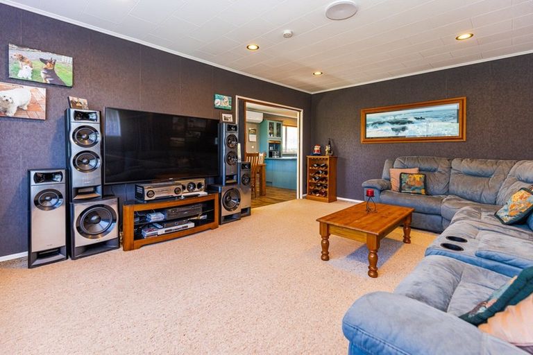 Photo of property in 59 Huxley Street, Pahiatua, 4910