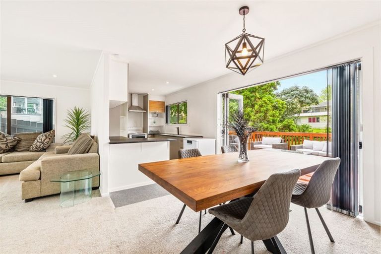 Photo of property in 2/14 Matama Road, Glen Eden, Auckland, 0602