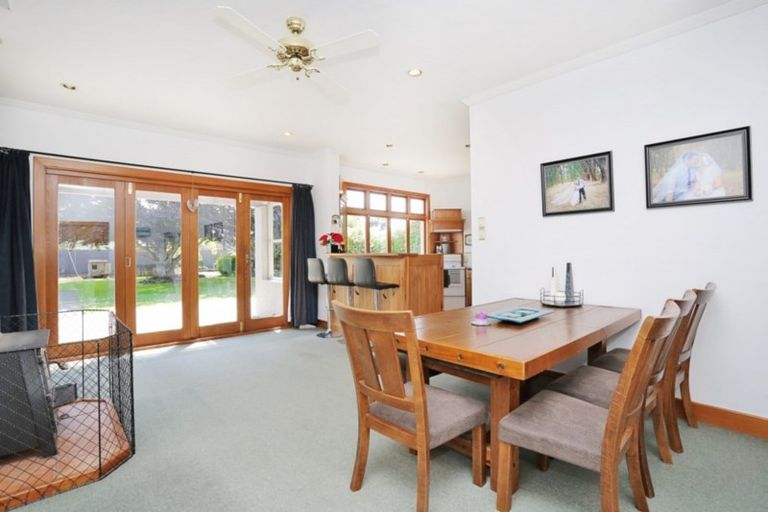 Photo of property in 12 Prince Street, Winton, 9720