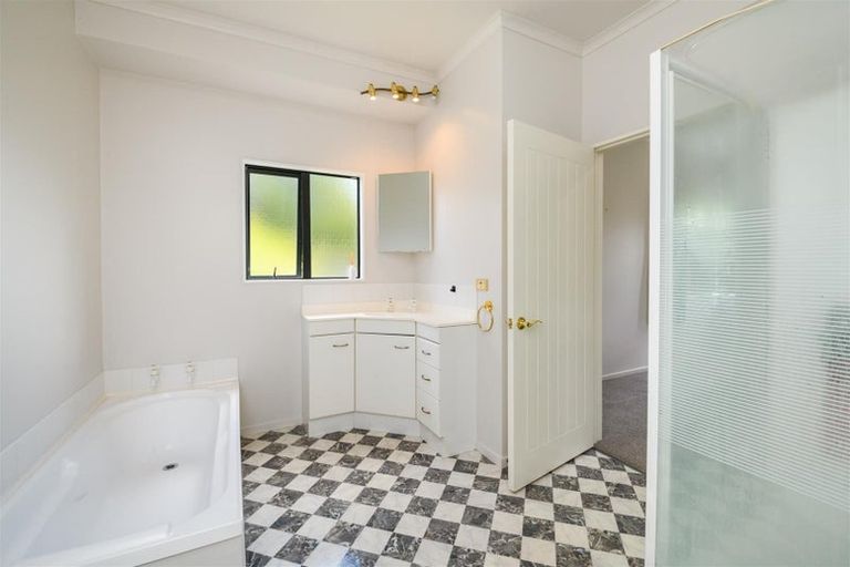 Photo of property in 3 Blennerville Close, Marton, 4710