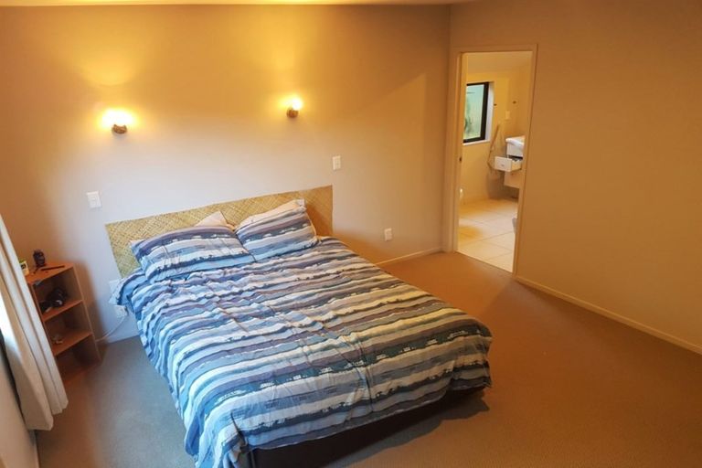 Photo of property in 1/667 East Coast Road, Browns Bay, Auckland, 0630