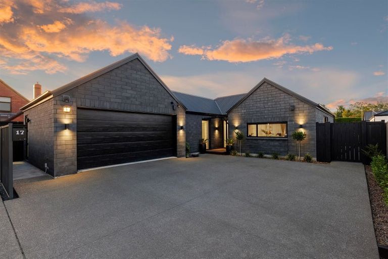 Photo of property in 17 Bethell Close, Rangiora, 7400