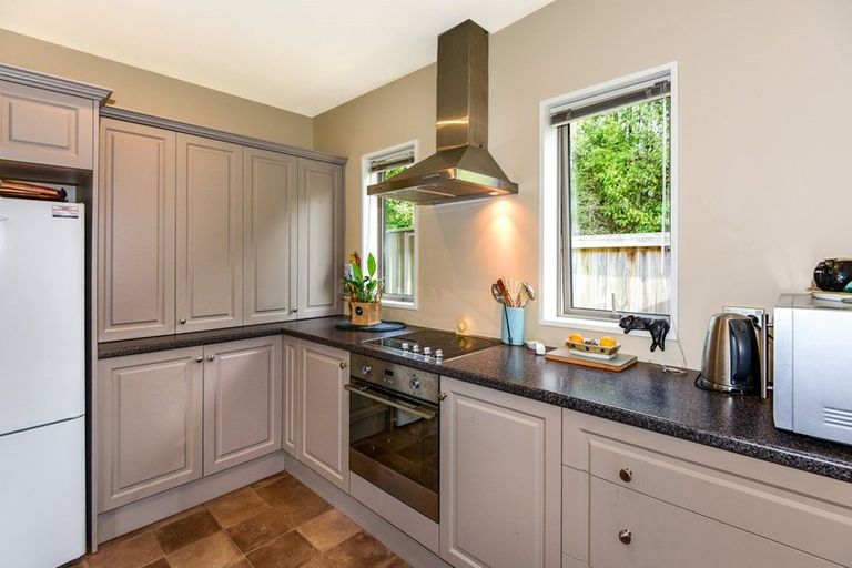 Photo of property in 24 Streamside Court, Woolston, Christchurch, 8062