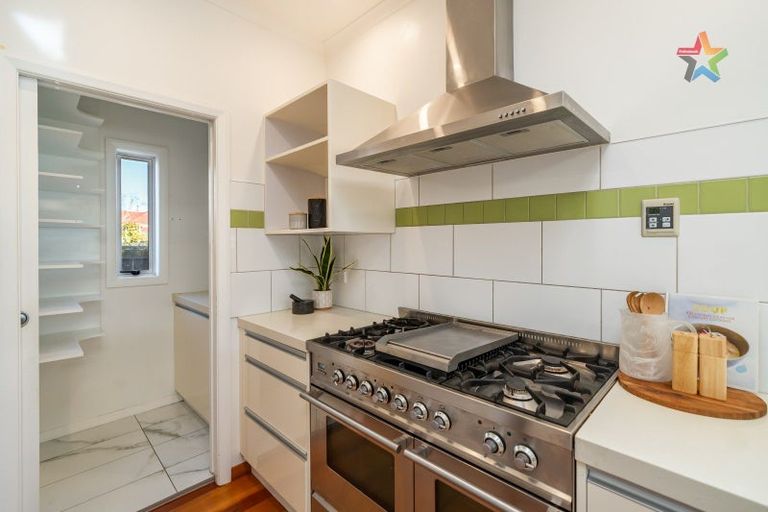 Photo of property in 11 Wai-iti Crescent, Woburn, Lower Hutt, 5010