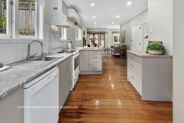 Photo of property in 75 Hatea Drive, Regent, Whangarei, 0112