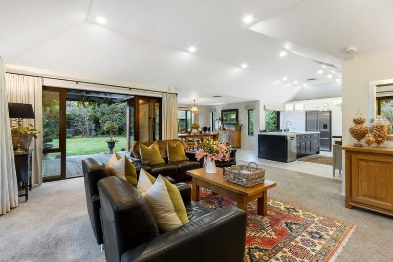 Photo of property in 6 Meadowcroft Lane, Harewood, Christchurch, 8051