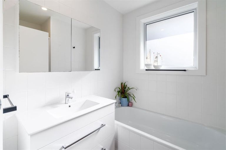 Photo of property in 12 Farrington Avenue, Bishopdale, Christchurch, 8053