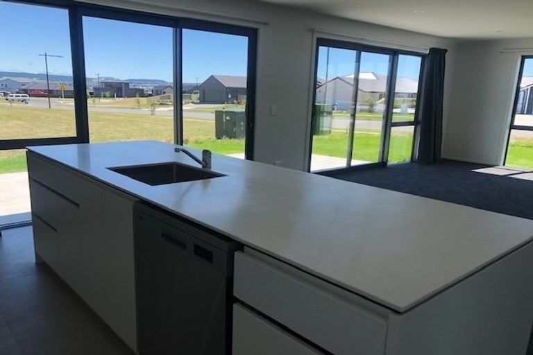 Photo of property in 20 Maunganamu Drive, Wharewaka, Taupo, 3330