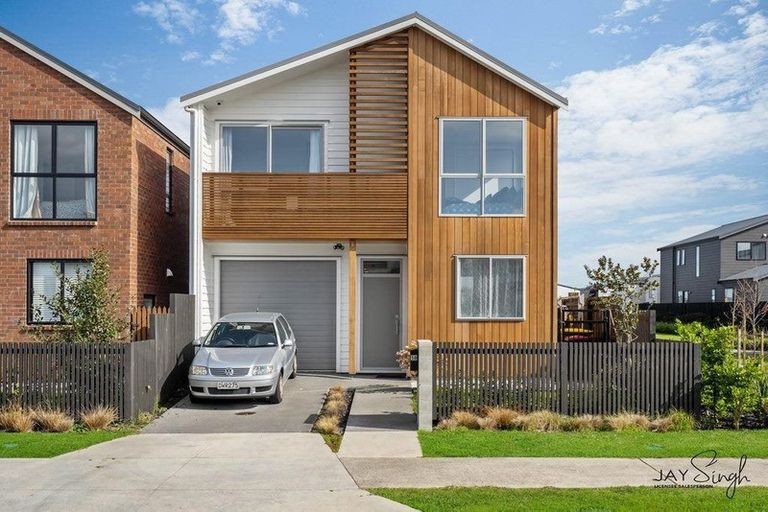 Photo of property in 20 Courage Road, Papakura, 2110