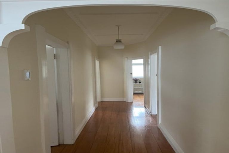 Photo of property in 332 Adelaide Road, Newtown, Wellington, 6021