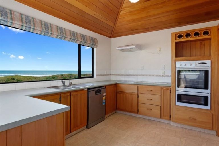 Photo of property in 1 Turnbull Place, Ohope, 3121