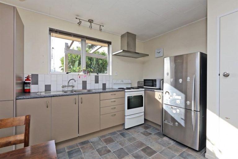 Photo of property in 2/8 Kauri Street, Taradale, Napier, 4112