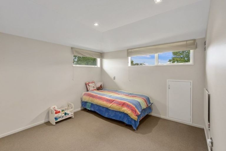 Photo of property in 4 Guinness Crescent, Ilam, Christchurch, 8041