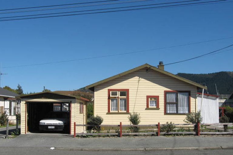 Photo of property in 11 George Street, Waimate, 7924