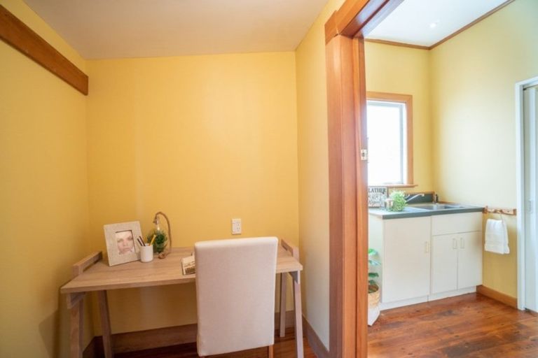 Photo of property in 18 Mere Mere Avenue, Palmerston North, 4414