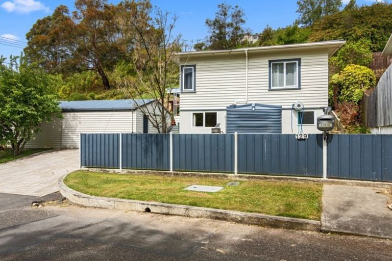 Photo of property in 129 Emano Street, Toi Toi, Nelson, 7010