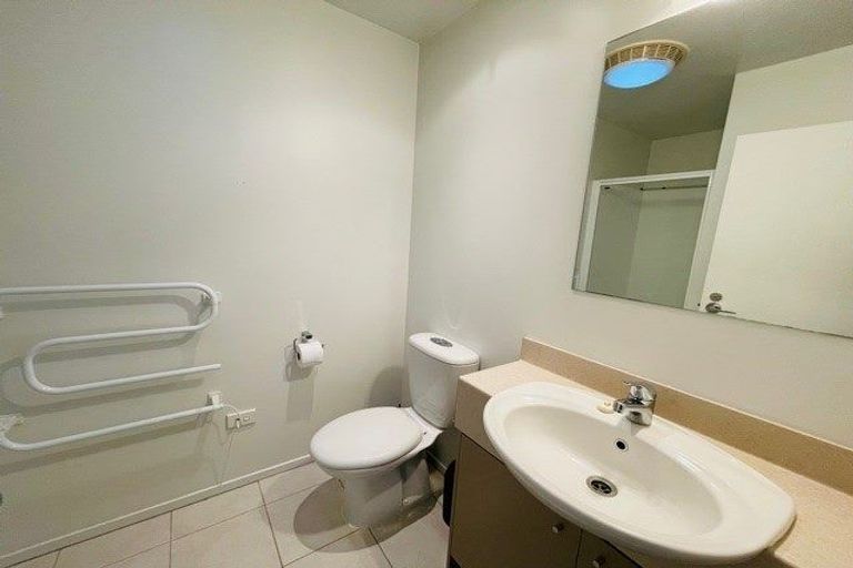 Photo of property in 3/25 Opito Way, East Tamaki, Auckland, 2013