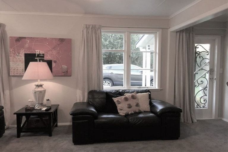 Photo of property in 75 Muhunoa Road West, Ohau, Levin, 5570